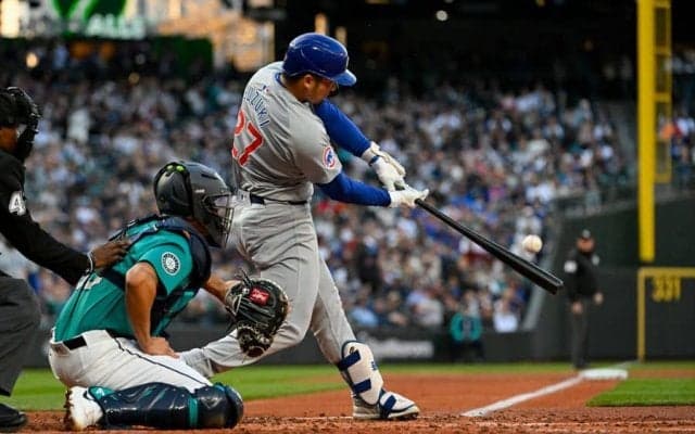 鈴木誠也が8試合ぶり3号ソロ　敵地騒然…今永昇太を援護する豪快アーチ、再び上昇モードへ