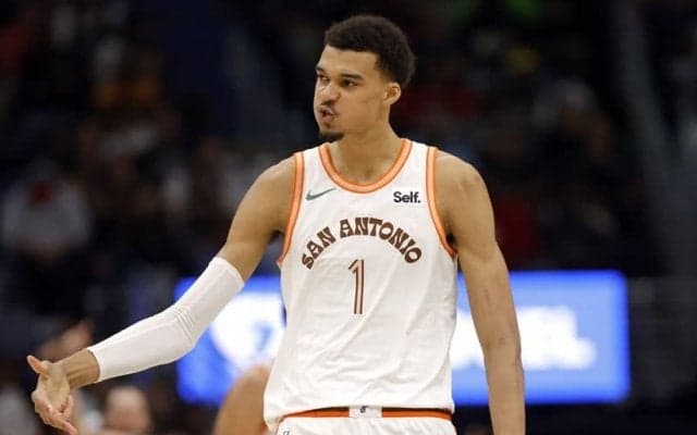 NBA史上初のスタッツラインをクリアしたビクター・ウェンバンヤマの1年目が終了