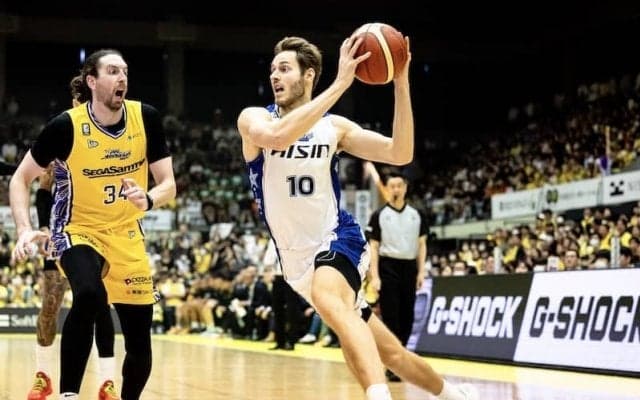 第4Qに猛攻を仕掛けた三河がSR渋谷にリベンジ…中地区2位争いは1勝1敗のイーブンに