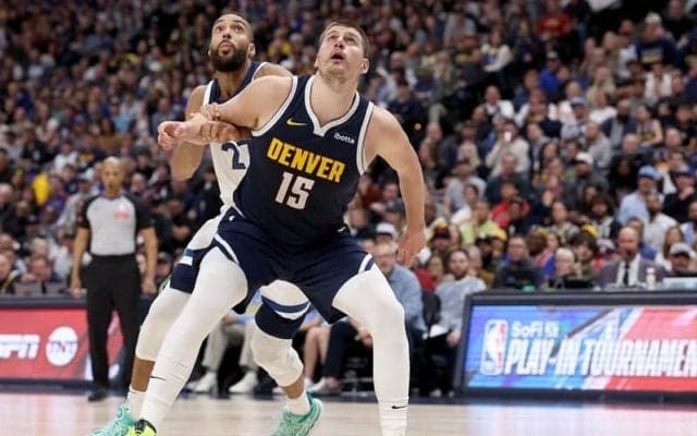 NBA史上初…残り1試合でウェストの3チームが56勝25敗で首位争いを展開