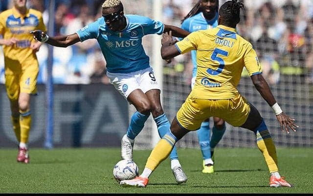 ポリターノがメモリアル弾も格下相手に2度追いつかれたナポリがホームで痛恨ドロー…【セリエA】