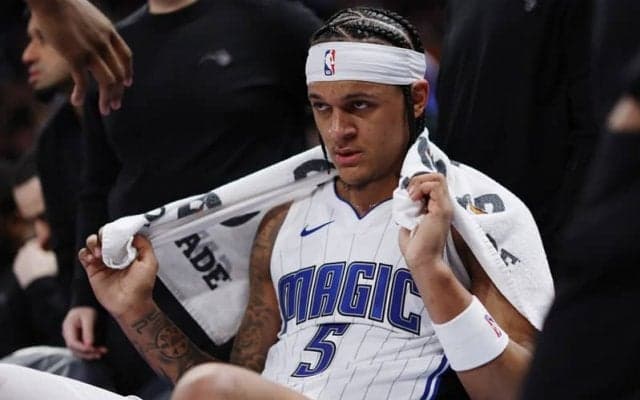 昨季の新人王バンケロ擁するマジックが4シーズンぶりのプレーオフ進出