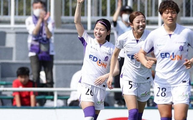 「気持ち良かった」圧巻ボレーで今季初ゴール、S広島RのMF立花葉はINAC神戸相手の新スタ初勝利へ意気込み「勝てれば凄く自信になる」