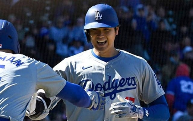 水原容疑者解雇で…大谷翔平に変化「通訳に頼らず」　寄り添う同僚と深まった“絆”