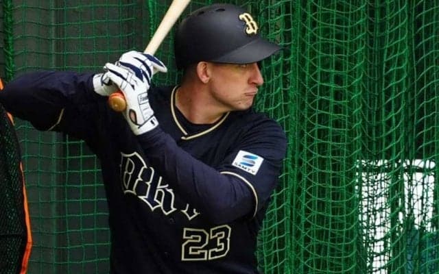 カブスの4番→オリックスで打率.186　7月に帰国のまま…大物助っ人の“悪夢の2年間”