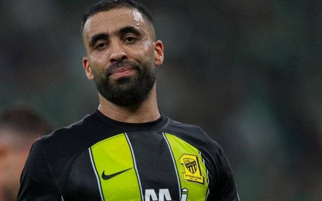 衝撃の光景、大敗に怒ったファンが選手を鞭で叩く愚行…サウジアラビアサッカー連盟が声明「恥ずべき場面に衝撃を受けている」