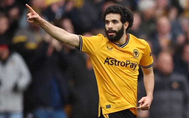 4連覇見えてきたシティが左ウイングバックを補強？ ウルブスのアルジェリア代表DFを獲得か