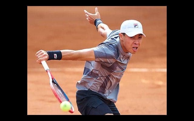 ナカシマ、ルブレフ撃破で16強