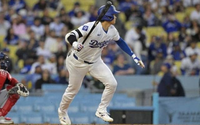 大谷翔平が“YOSHIKI演奏”に応えて鮮やか左前打！ 3戦連続安打マークも得点圏では3打席凡退で「.053」に