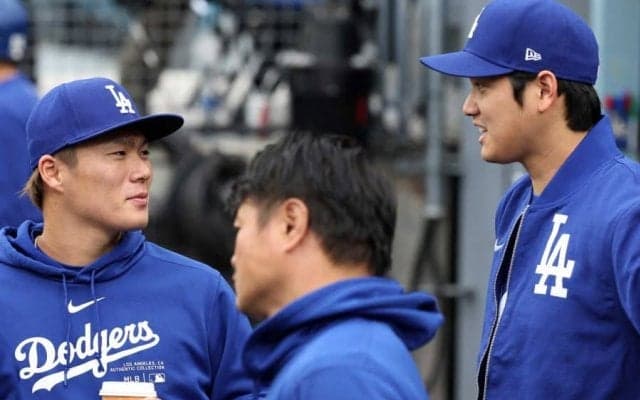 大谷翔平＆山本由伸に挟まれ…　世界的スターのさりげない“気遣い”に脚光「さすが」
