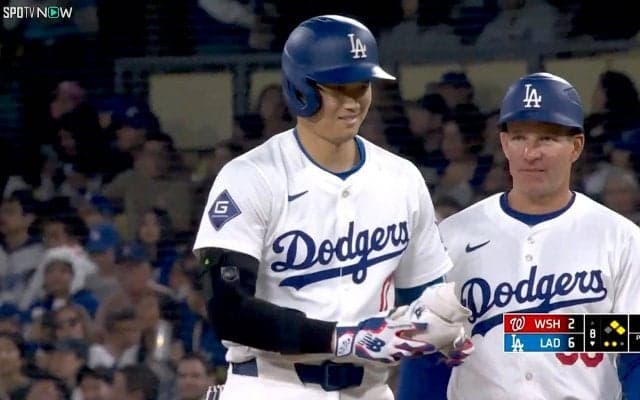 これぞ常勝軍団示す瞬間！大谷翔平“執念の内野安打”にコーチ満面笑顔 “激走”でもぎ取った価値ある一打直後の光景