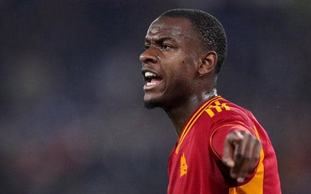 試合中に倒れたエンディカは肺気胸…デ・ロッシ監督が明かす「彼は元気。それが最も重要」