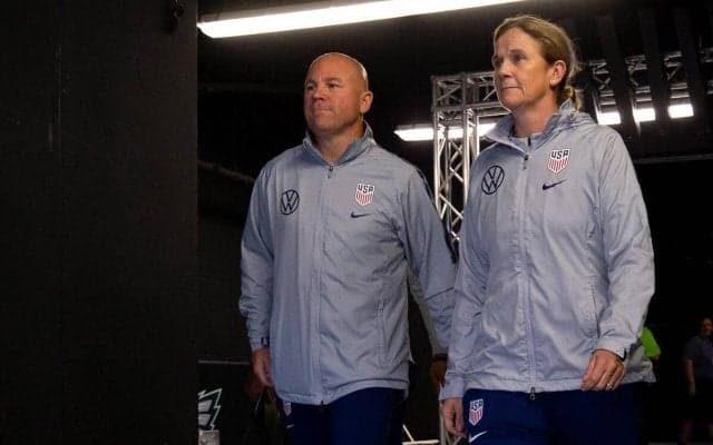 W杯連覇の元アメリカ女子代表コーチにパワハラ疑惑…現在は女子大で指導も選手が言葉の暴力訴え「きみたちはダメだと罵るだけ」