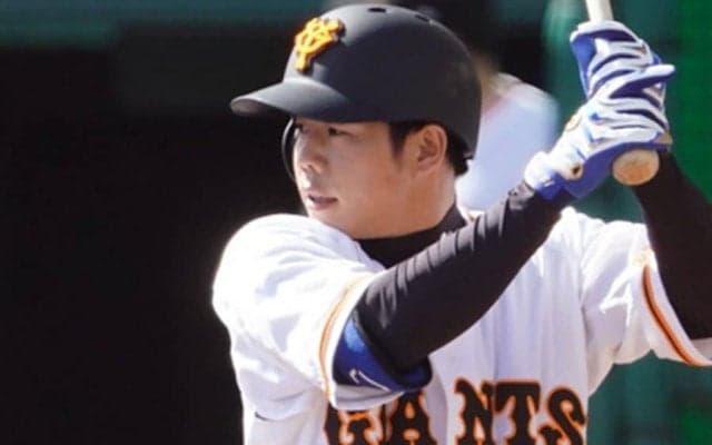 2軍降格翌日に本塁打…巨人“天才”29歳に「這い上がれ」　復活期待「メンタルだけ」