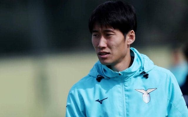 去就注目の鎌田大地、1万6000円払えばラツィオと2027年6月まで契約延長か