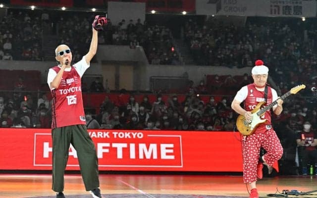 A東京のCS初戦に爆風スランプが来場決定…ハーフタイムショーで「Runner」披露へ