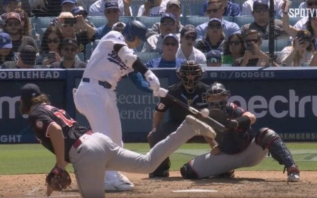 一体、何が起きた…！？ 大谷翔平、いきなり打ち方を変える　“天才的バットコントロール”がヤバすぎると話題に 「もう投げる所がない」「いつの間にリーグ最多安打」