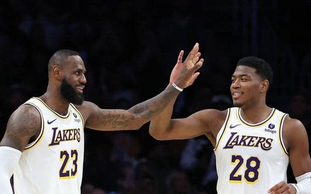 八村塁がレイカーズで主力へと成長した理由「やっと自分らしくできるチームに行けた」