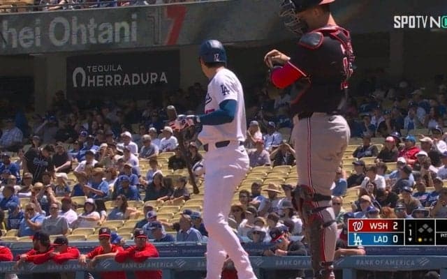 監督、こんにちは！大谷翔平、大事な第1打席よりも挨拶を優先 いつでも変わらぬ律儀シーン