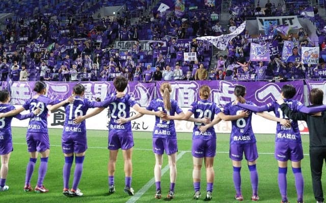 S広島R、WEリーグ平日ナイターでも約3000人！新スタジアムで週末と同等の集客力