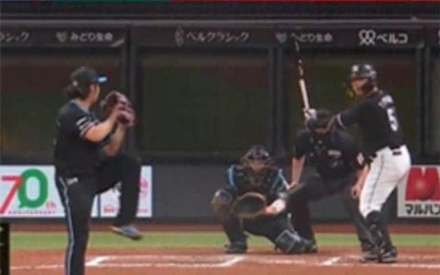 エスコンで再び珍事…“黒かぶり”に「ややこしいな」　両チーム選手に審判もおそろい