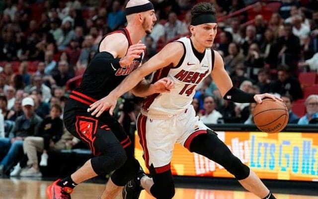 ホームでブルズに快勝したヒートが第8シード獲得…ヒーローがトリプルダブル級の活躍