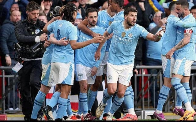 ベルナルド弾で競り勝った王者シティが決勝進出！　敗れたチェルシーは来季欧州戦出場へ崖っぷちの状況に…【FAカップ】