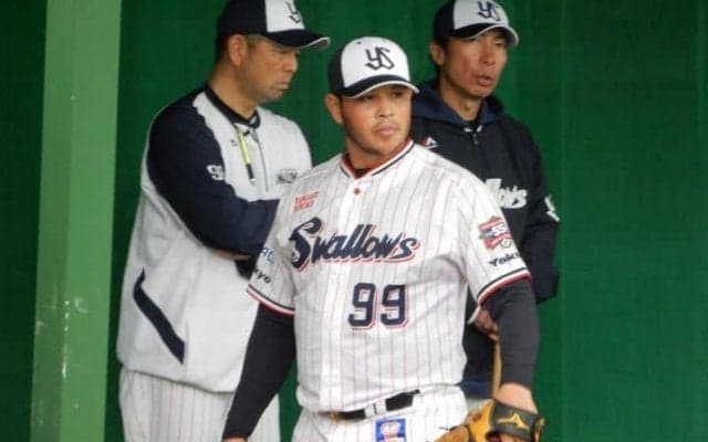 【ヤクルト】捕手も「めちゃくちゃいい」と唸った新戦力…3戦3勝の助っ人右腕は“先発の柱”に君臨するか