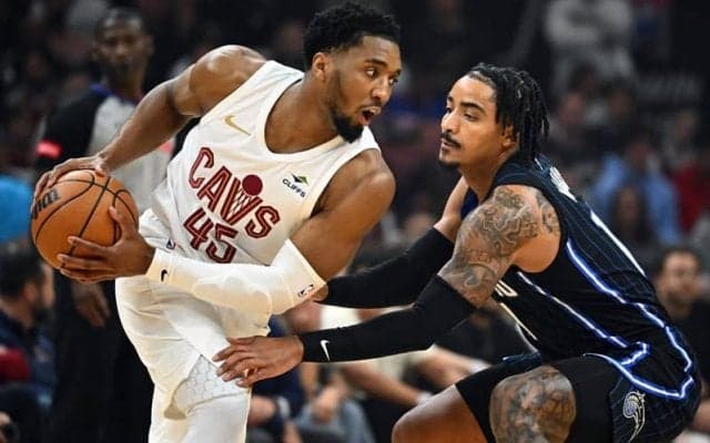 キャブズのドノバン・ミッチェルがプレーオフ初戦で30得点…歴代6位タイの記録も樹立