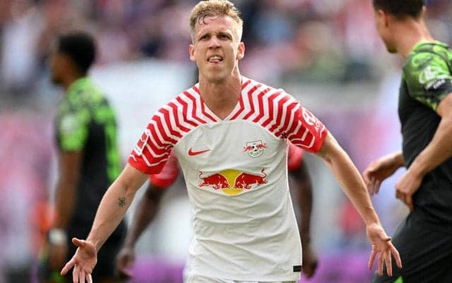 バルセロナが“カンテラーノ”のダニ・オルモの獲得を検討か？ ネックは99億円の契約解除金