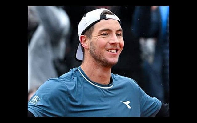  34歳シュトルフがツアー初V 