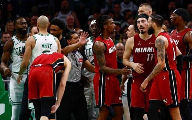 セルティックス、プレーオフ初戦でヒートに大勝…試合終了直前には選手がもみ合う事態も