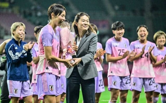 「かわいい！このトリオ好きすぎます」なでしこトリオの“水の都ヴェネツィア満喫女子旅ショット”が美しい！「元レッズ組ね」「試合では見られない穏やかな笑顔！」の声