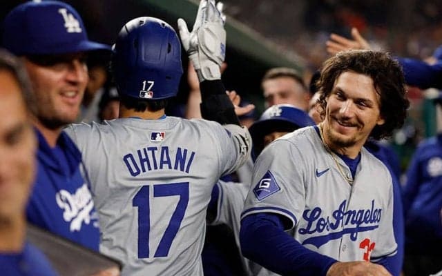 大谷翔平の特大弾に同僚仰天　インタ“中断”させ興奮語る「ショウヘイの話していい？」