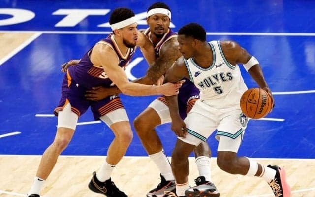 ウルブズがサンズ下し2連勝…ブッカーと衝突の”問題児”マクダニエルズが25得点