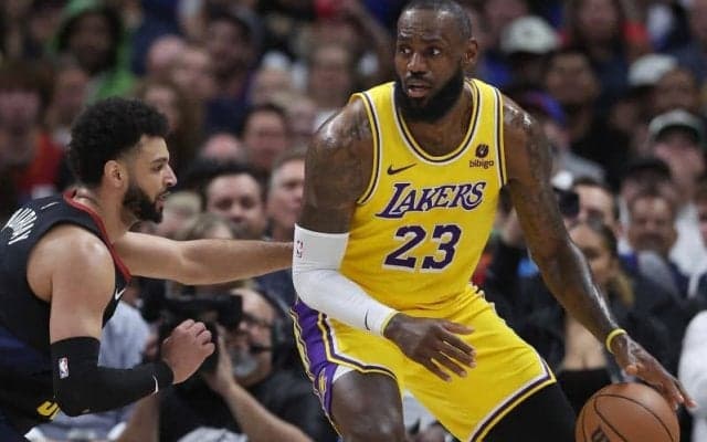 「クソばかげている」「本当に気に障る」ジャッジに対して怒り心頭のレブロン