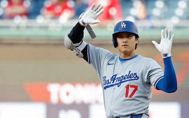 大谷翔平の「ふりふり、かっわいい」　豪快二塁打直後…ギャップに悶絶「あざとい」