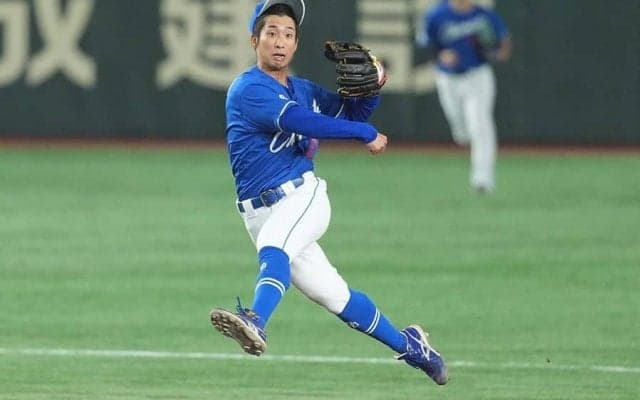 中日23歳が「今年のセカンドのGG」　東京D騒然…坂本も衝撃の超美技は「笑っちゃう」