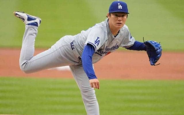 山本由伸、顔面付近169キロを超反応で好捕　球場ヒヤリ…実況絶叫「危ない！」