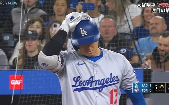 「僕だよ、デコピンだよ」大谷翔平にバットが話かけてきた？ 打席で見せた“一瞬の表情”が大バズり ファン歓喜で大喜利に発展