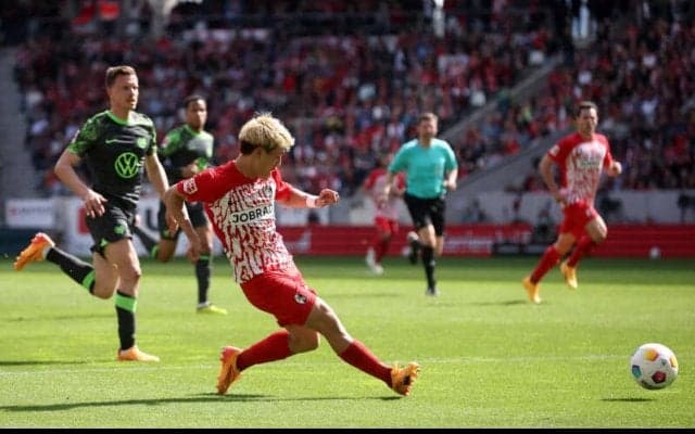 堂安が先制点を演出も10人のフライブルクが下位相手に逆転負けを喫す…【ブンデスリーガ】