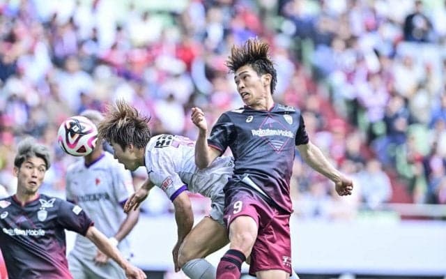 「審判可哀想なレベルでむずい判定だなー」神戸FW大迫勇也の「得点取り消し→PK判定」の連続VAR介入に様々な解釈持ち上がる……異例中の異例となった判定変更
