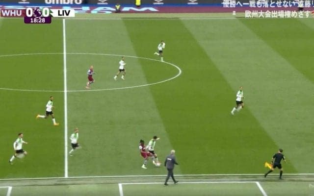 「追いつくのかよ！」「世界最高レベル」リバプール遠藤航が“ドリブルの王様”を圧倒的に潰して完全完封　爆速スピードで“鬼プレス”を炸裂した瞬間