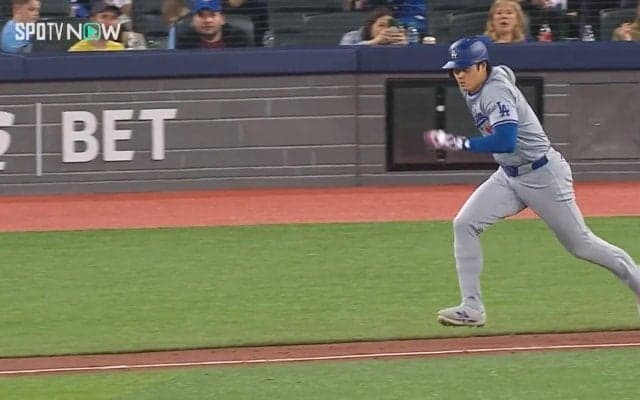 「ちょっとポロッとしただけで」わずかなミスも許されない…大谷翔平の快足に相手野手が慌てまくった瞬間