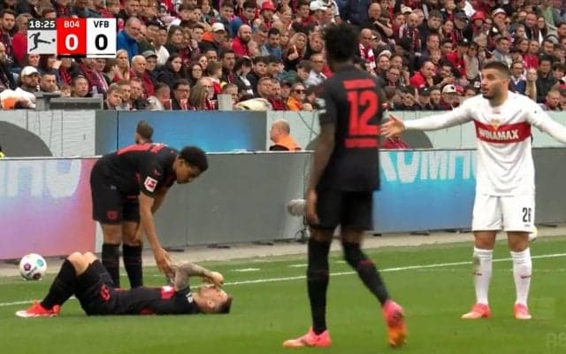 あっぶないわね！1対1での顔面に肘打ち疑惑に「グリマル女子」がブチギレ猛烈抗議 解説者も注目「相当詳しそうですね」