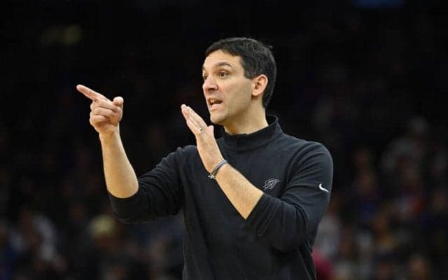 ウェスト首位に立ったサンダーのマーク・デイグノートHCが今季の最優秀コーチ賞に選出