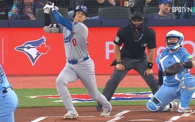 もうそんなに飛ぶな！大谷翔平、打球に対してもブーイングが飛ぶ騒然の敵地 美技で一転、大歓声に変わる瞬間