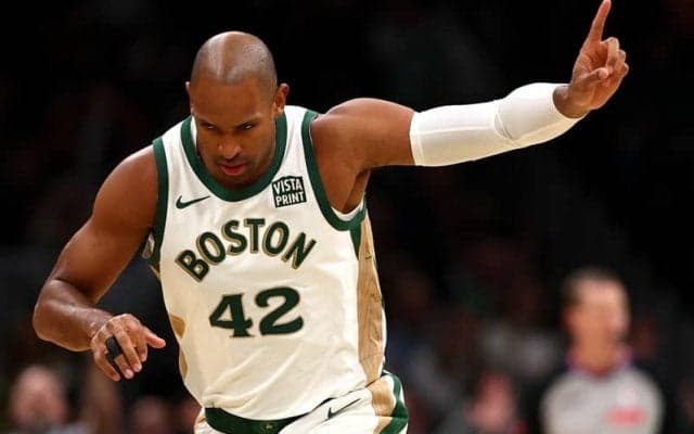 プレーオフ通算得点でアイバーソン超えのホーフォード「多くの試合でプレーしてきたから」