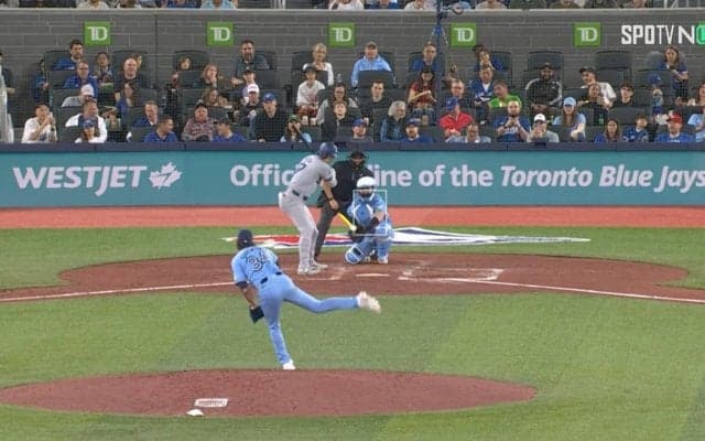 大谷翔平の後ろでちょこまか動く“ずんぐりむっくり”な名捕手がすごい！放送席も「昔の少年野球にいた感じ」