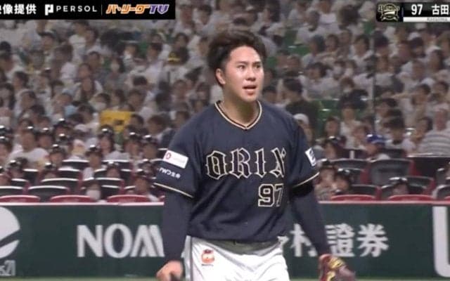 オリックスの“燃えるルーキー”に一体、何が起こった！？ マウンド上で飛び跳ねて絶叫　絶体絶命…サヨナラ大ピンチ→感情爆発の“ド派手リアクション”が話題に